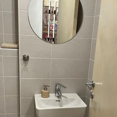 Lana Near The Apartmán